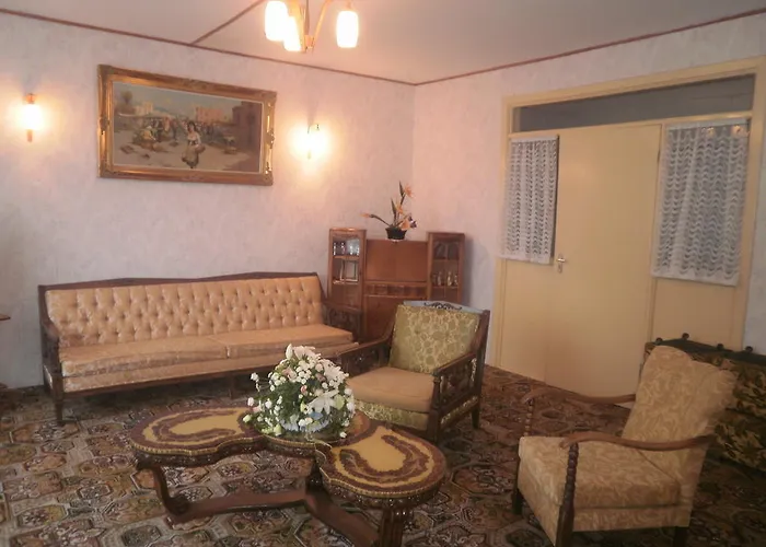 Sancta Maria فندق اهينتش